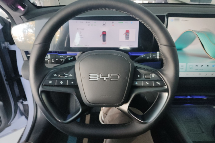 比亚迪 海豹 2025款 650智航版中控内饰13