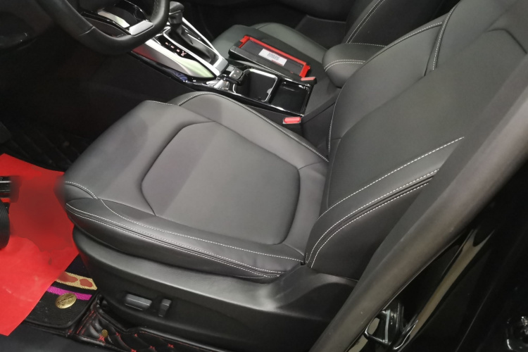 上汽大通MAXUS 大通G50 2020款 1.5T 自动豪华版局部细节19