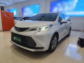 丰田 赛那SIENNA 2024款 2.5L混动 四驱尊贵版