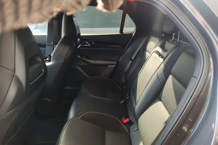 领克03 2025款 2.0TD DCT冠军版Pro中控内饰21