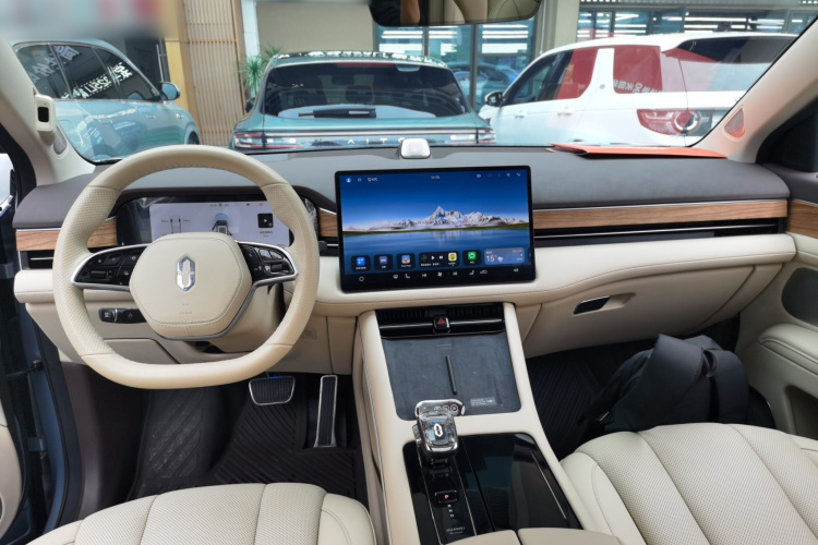 鸿蒙智行 问界M7 2024款 1.5T 后驱Plus版 6座中控内饰12