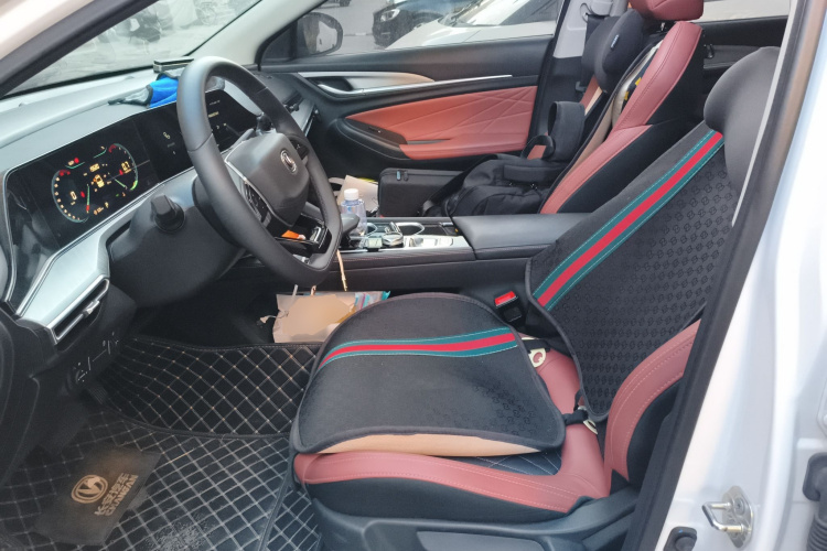 长安 逸动 2022款 PLUS 蓝鲸NE 1.4T GDI DCT尊贵版中控内饰19