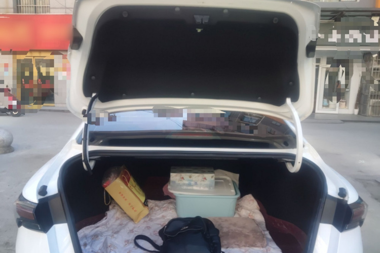 吉利汽车 2022款 缤瑞COOL 1.5T DCT电掣版中控内饰23