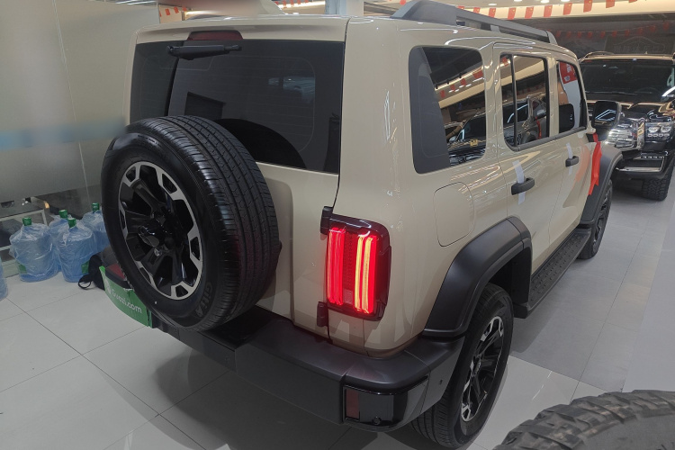 坦克300新能源 2025款 Hi4-T车身外观6005