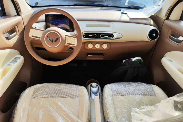 五菱汽车 宏光MINIEV 2025款 四门版 进阶款中控内饰12