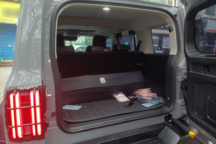 坦克300 2023款 越野版 2.0T 征服者局部细节23