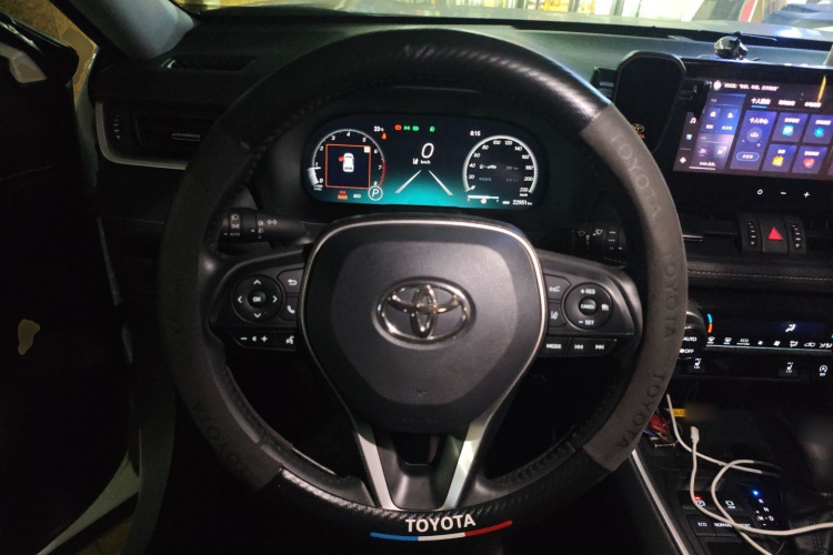 丰田 RAV4荣放 2023款 2.0L CVT两驱风尚Plus版中控内饰13