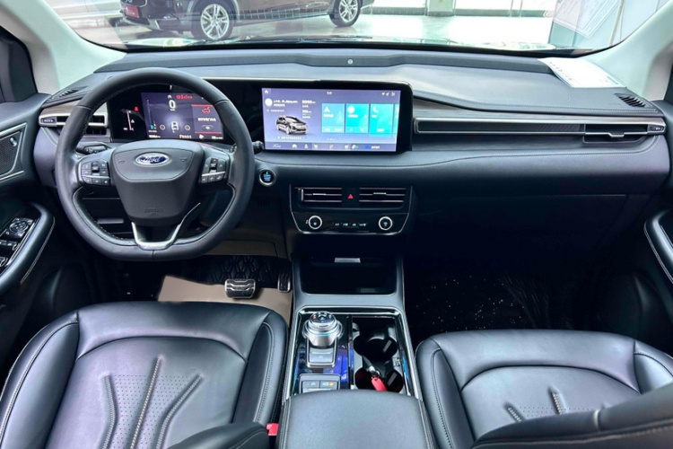 福特 锐界 2021款 PLUS EcoBoost 245 两驱豪锐型 7座中控内饰7010