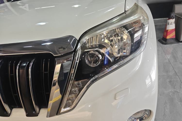 丰田 普拉多 2016款 3.5L 自动TX-L NAVI局部细节36