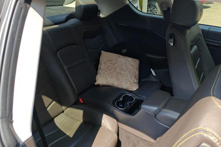 玛莎拉蒂 GranTurismo 2007款 4.2L 标准版中控内饰7009