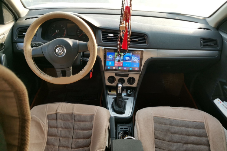 大众 朗逸 2013款 改款经典 1.6L 自动风尚版中控内饰7002