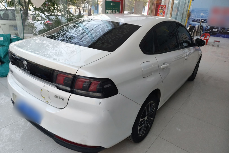 标致308 2018款 1.6L 自动时尚版车身外观7