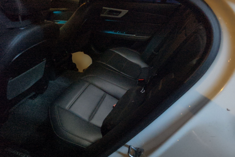 捷豹XEL 2018款 2.0T 250PS 尊享版中控内饰21