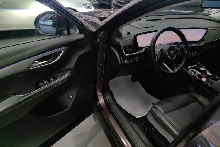 别克 2024款 昂科威Plus 28T 四驱尊享版中控内饰7003