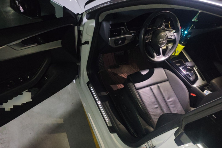 奥迪A5 2023款 Sportback 40 TFSI 时尚动感型中控内饰20