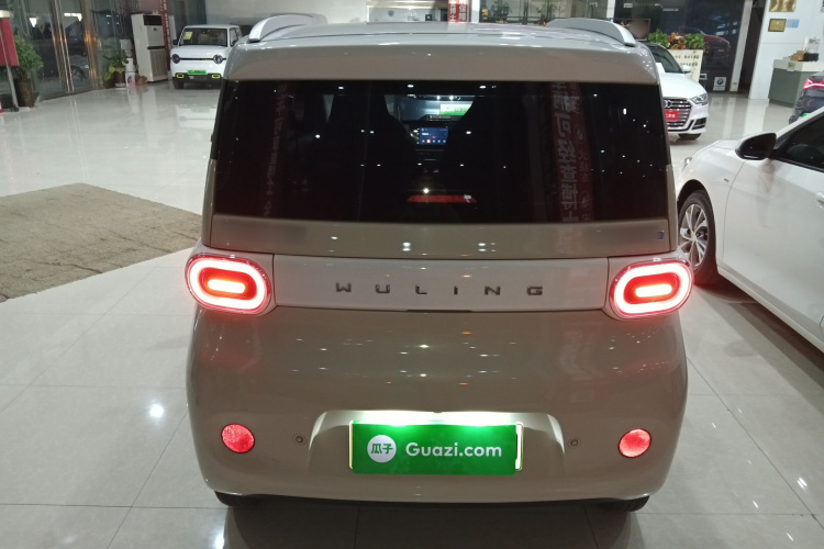 五菱汽车 宏光MINIEV 2024款 第三代 215km 进阶版车身外观6