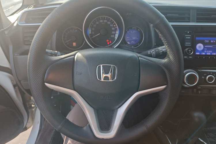 本田 飞度 2014款 1.5L SE CVT时尚型中控内饰13