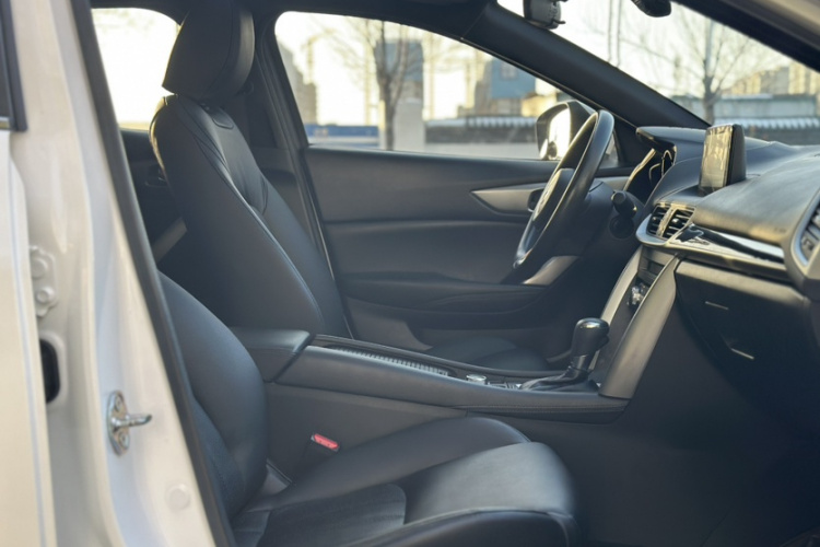 马自达CX-4 2018款 2.0L 自动两驱蓝天探索版 国V中控内饰7008