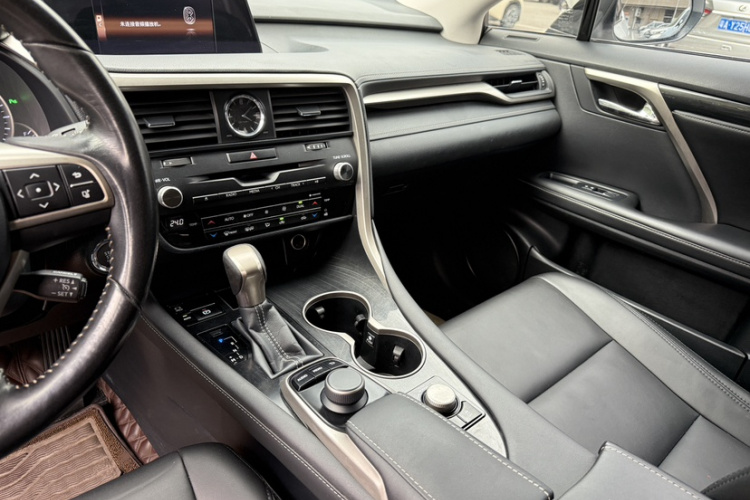 雷克萨斯RX 2016款 300 两驱精英版 国V中控内饰7003