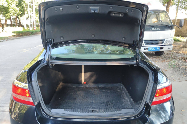 别克 英朗 2013款 GT 1.6L 自动时尚版中控内饰23