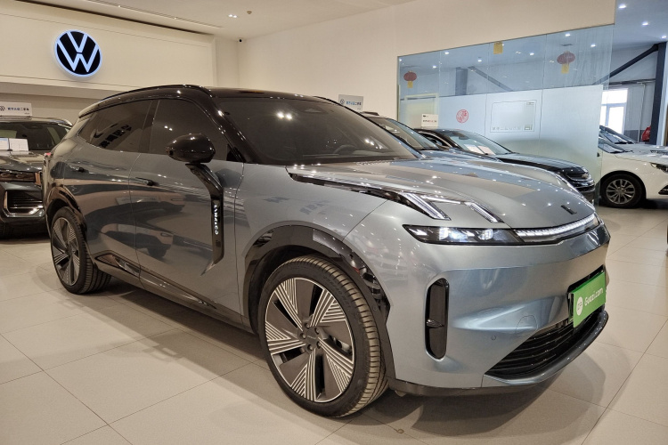 领克08 EM-P 2025款 220km 四驱性能Halo车身外观6005