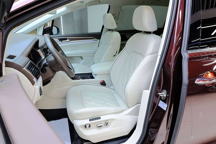 大众 威然 2020款 380TSI 旗舰版中控内饰7005