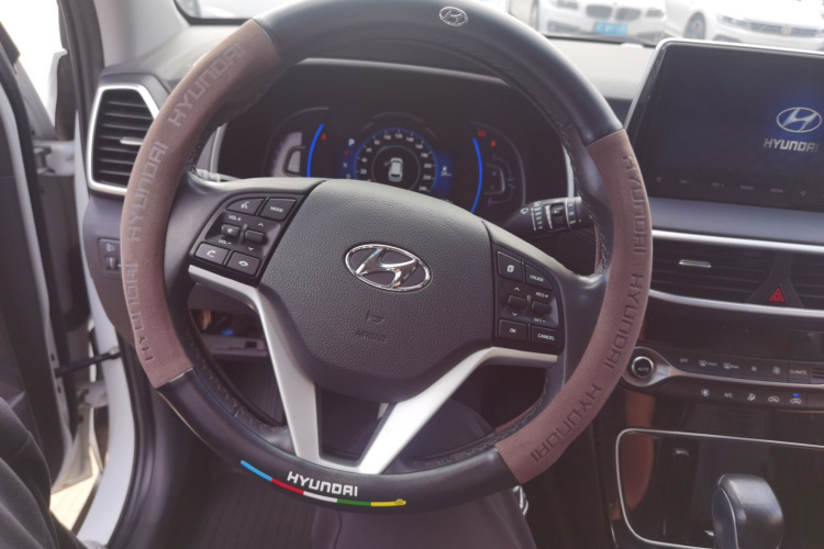 现代 途胜 2020款 280TGDi 两驱GLS时尚版 国VI中控内饰13