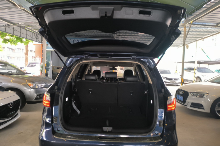 比亚迪 宋MAX 2017款 1.5T 自动智联精英型 7座局部细节23