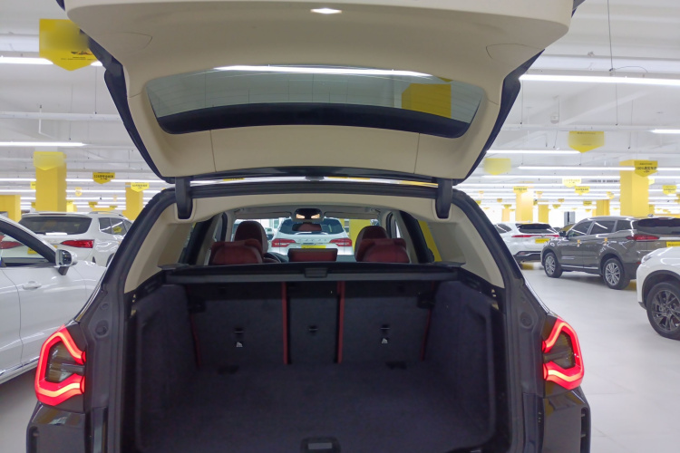 宝马iX3 2024款 领先型机舱底盘23