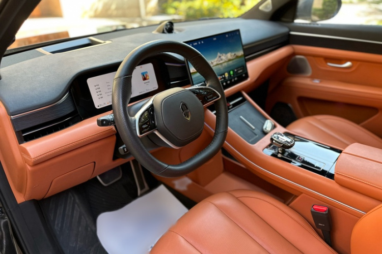 鸿蒙智行 问界M7 2024款 1.5T 智驾四驱Ultra版 5座中控内饰7009