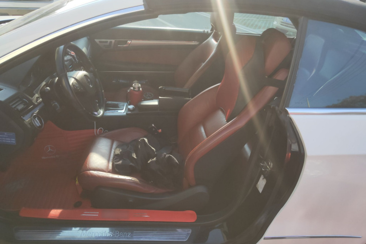 奔驰E级(进口) 2010款 E 260 CGI 敞篷版中控内饰19