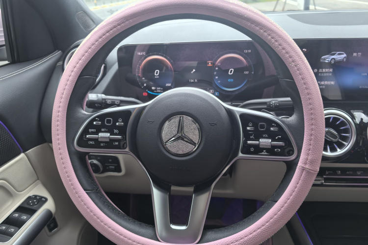 奔驰EQA 2022款 EQA 260中控内饰7004