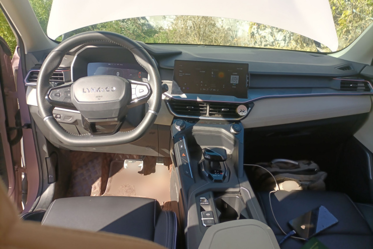 领克06 2021款 1.5T Shero粉色特别版中控内饰12