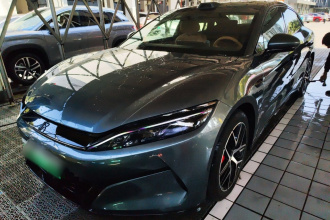 比亚迪 汉L 2025款 DM-p 四驱激光雷达旗舰型