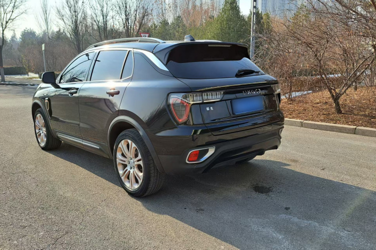 领克01 2017款 2.0T 两驱型Pro版车身外观6005