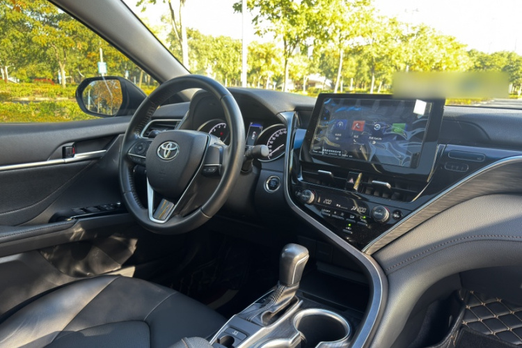 丰田 凯美瑞 2022款 2.0GVP 领先版中控内饰7006