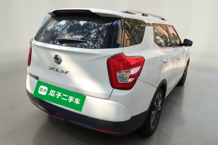 双龙 途凌 2016款 1.6L 汽油 两驱自动豪华版车身外观7