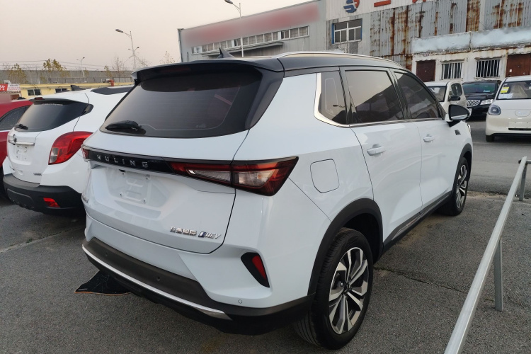 五菱汽车 五菱星辰 2022款 2.0L DHT电速款车身外观7