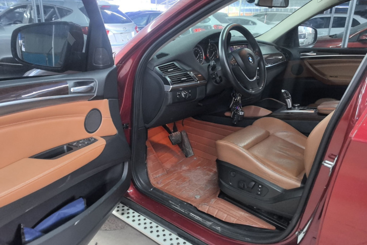 宝马X6 2013款 xDrive35i中控内饰20
