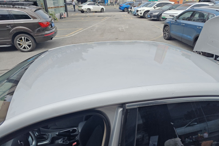 DS 5LS 2014款 1.8L 自动舒适版VTi140局部细节57