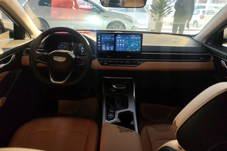 吉利汽车 帝豪 2025款 第4代 1.5L CVT旗舰型中控内饰12