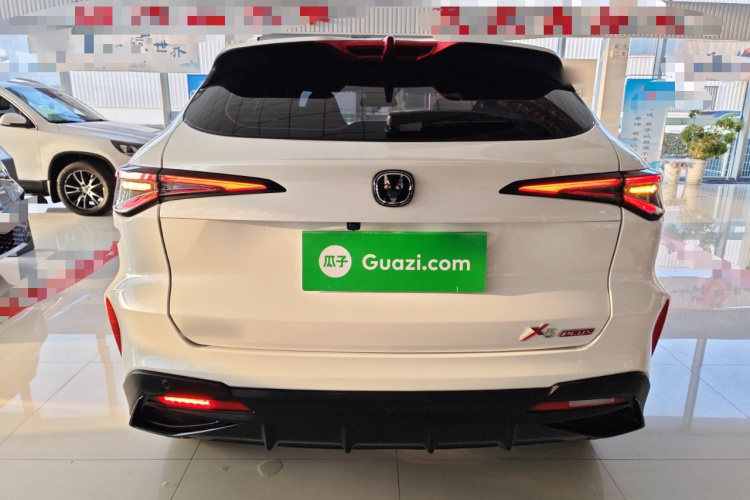 长安X5 PLUS 2026款 第二代 1.5T 超越PRO车身外观6