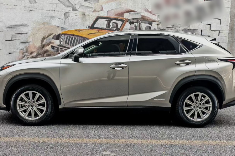 雷克萨斯NX 2020款 300h 前驱 锋尚版 国VI车身外观6003