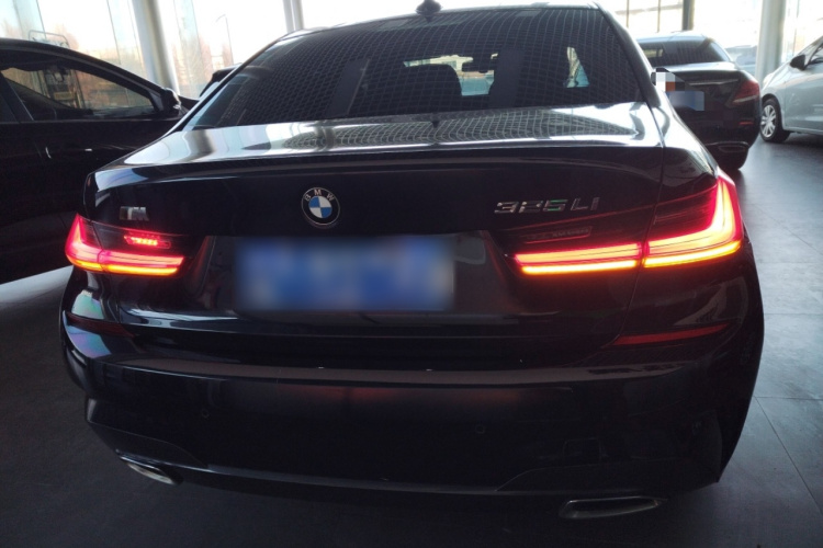 宝马3系 2020款 改款 325Li M运动套装车身外观6