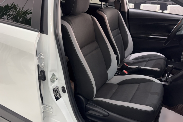 丰田 YARiS L 致炫 2021款 致炫X 1.5L CVT领先版局部细节41