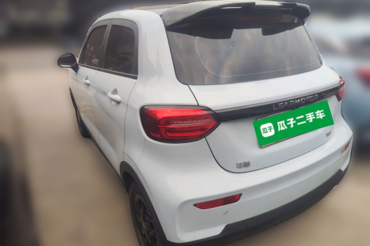 零跑汽车 零跑T03 2023款 310轻享版车身外观5