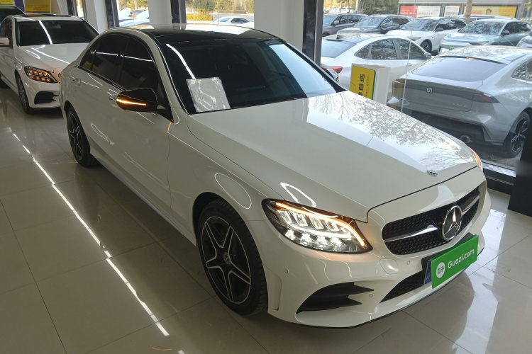 奔驰C级 2021款 C 260 L 运动星耀臻藏版车身外观3