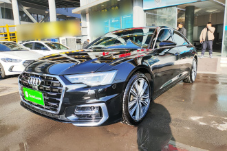 奥迪A6L 2025款 45 TFSI quattro 臻选动感型