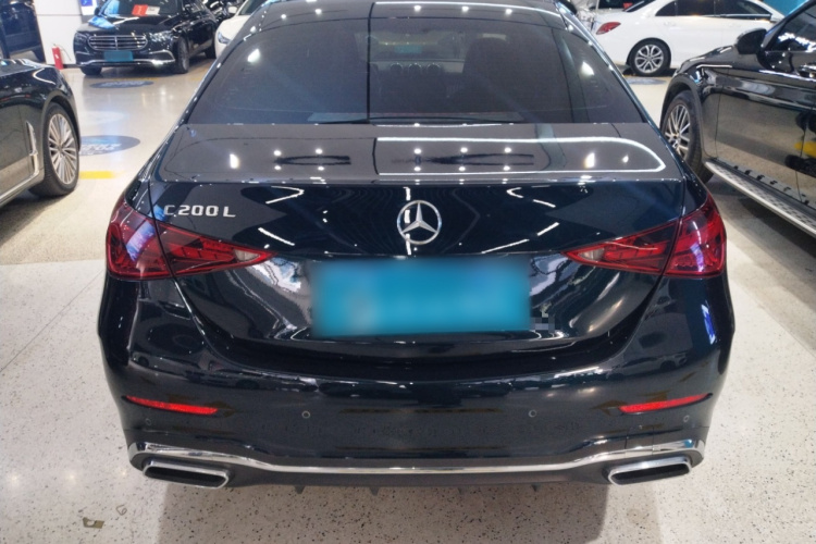 奔驰C级 2022款 改款 C 200 L 运动版车身外观6