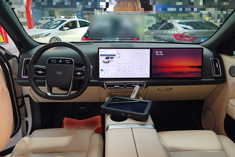 理想汽车 理想L7 2023款 Pro中控内饰7002